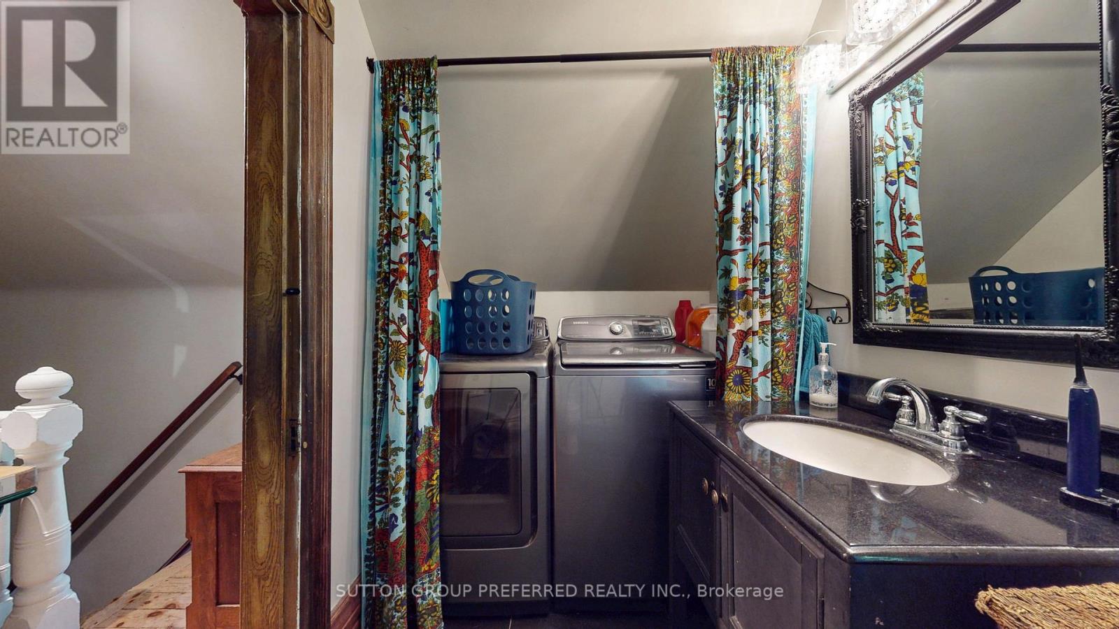 4242 COLONEL TALBOT ROAD - 32