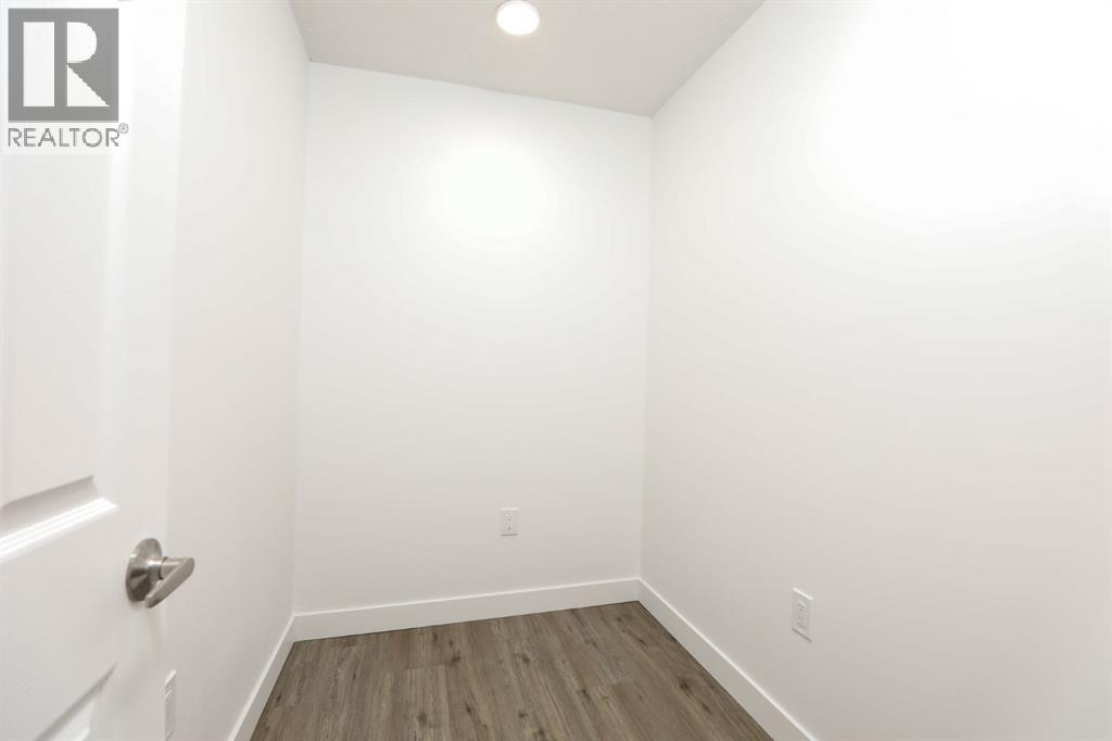 819 5 Street S - 15
