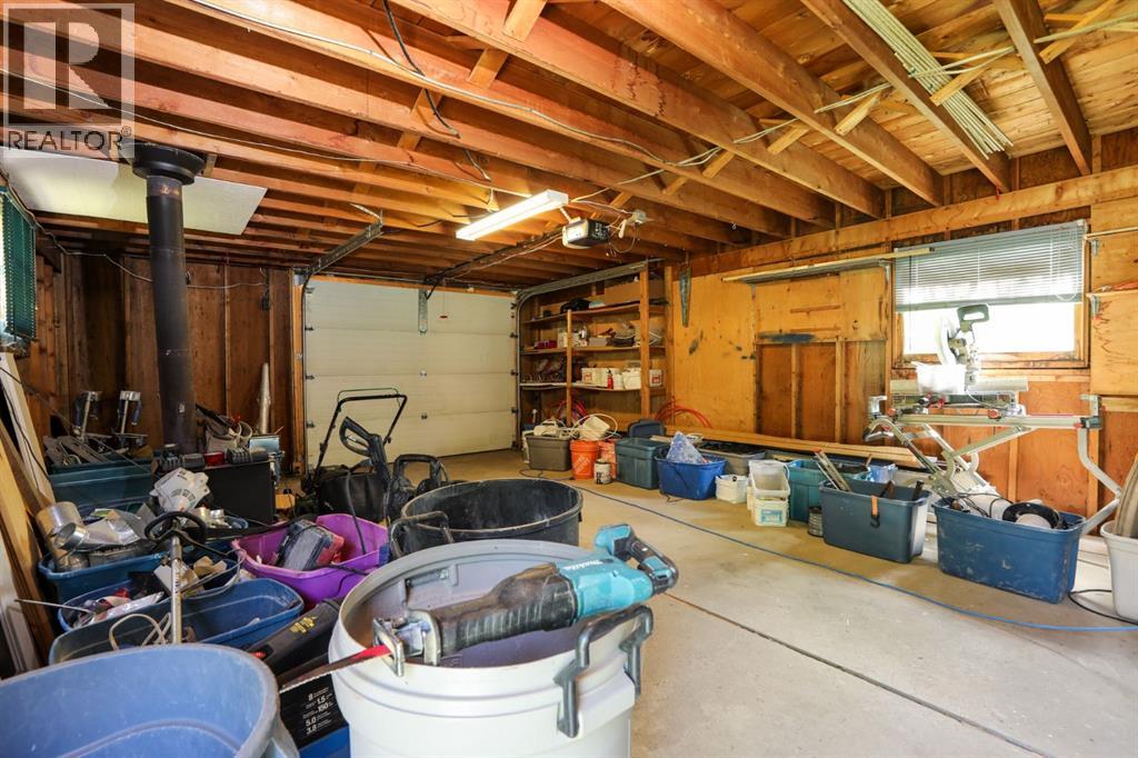 819 5 Street S - 33