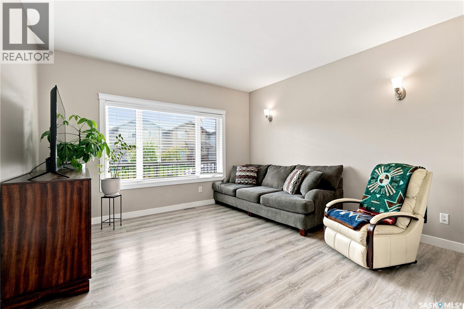 835 Lamarsh LANE - Image 6