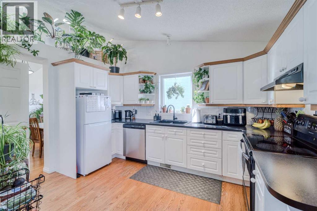 239 Arbour Wood Close NW - 11