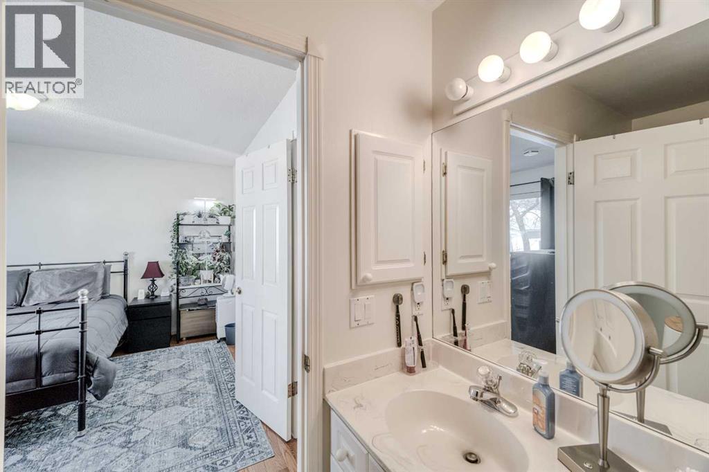 239 Arbour Wood Close NW - 17