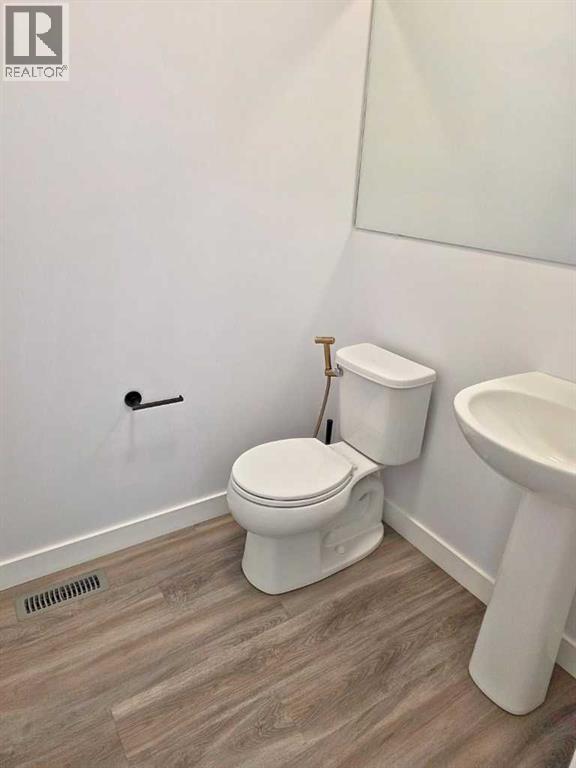 22 Earl Close - 13