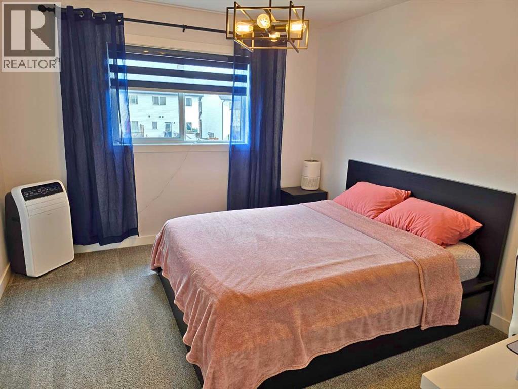 22 Earl Close - 14