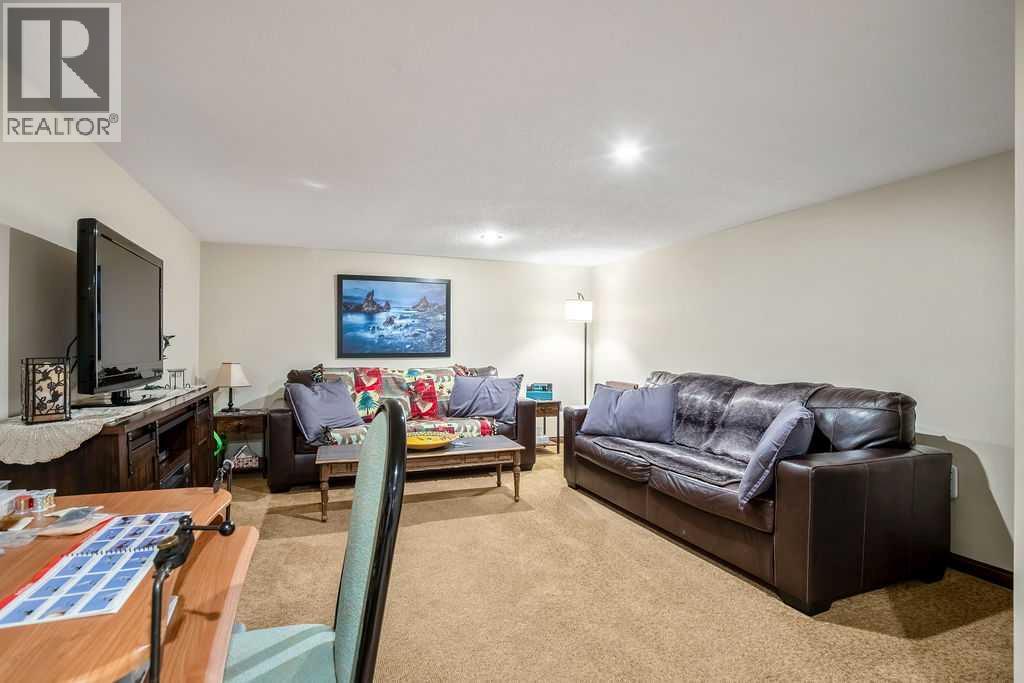 723 5 Avenue SW - 35