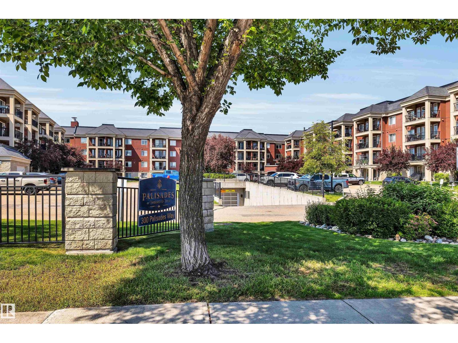 #238 300 PALISADES WY - 1