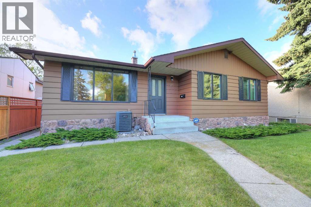 31 Rosery Drive NW - 1