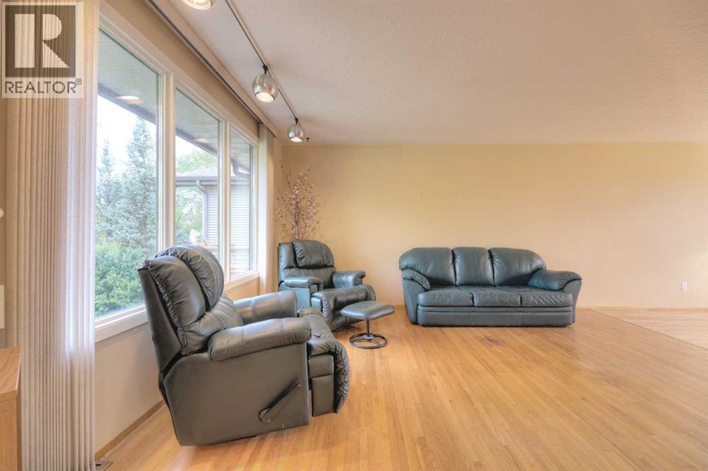 31 Rosery Drive NW - 13