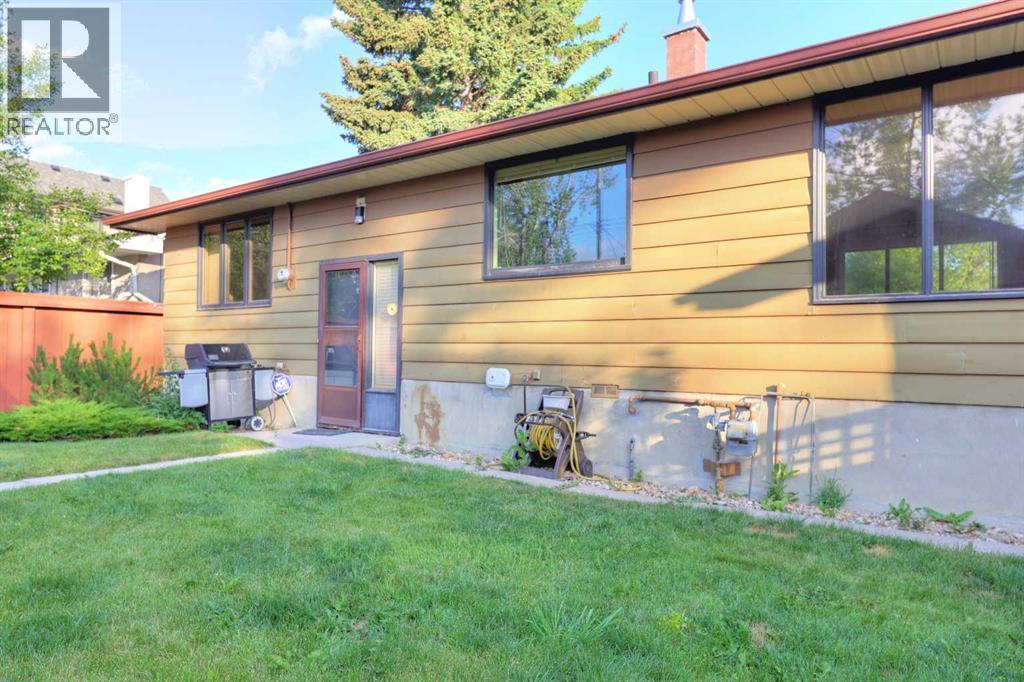 31 Rosery Drive NW - 5