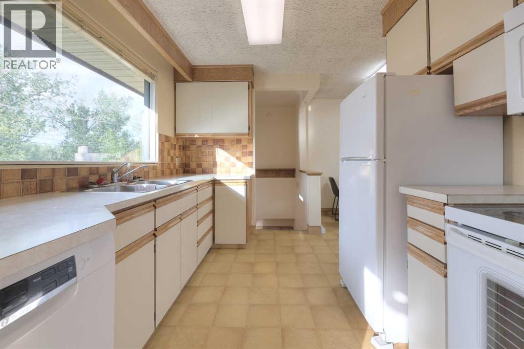 31 Rosery Drive NW - 18