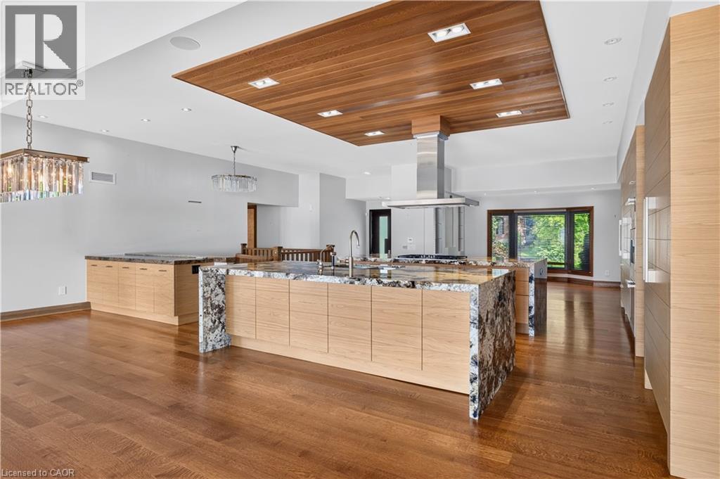 90 OAKLANDS PARK Court - Image 11
