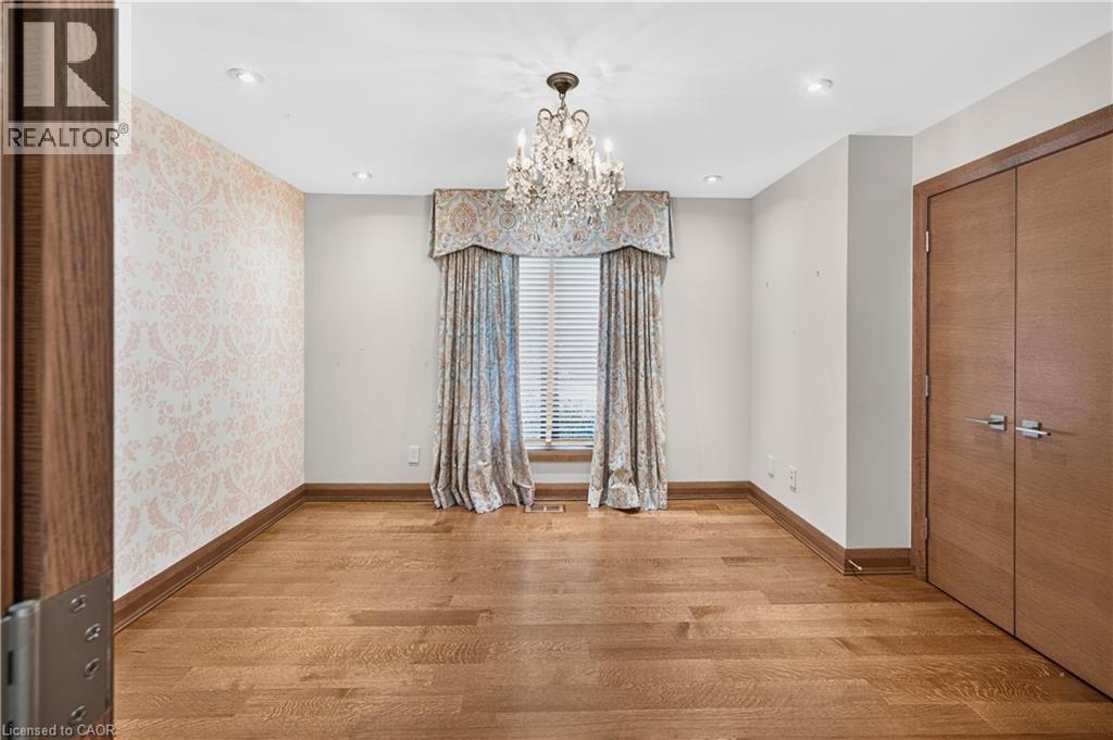 90 OAKLANDS PARK Court - Image 29