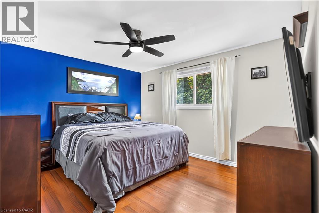 234 THUNDERBIRD Drive - 12