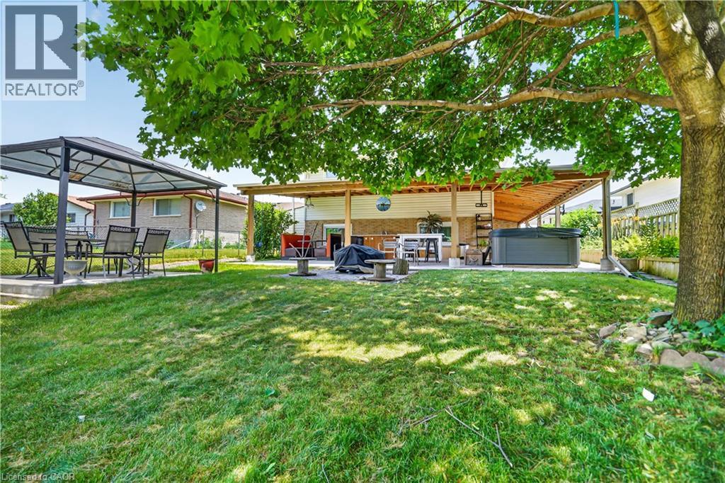 234 THUNDERBIRD Drive - 35