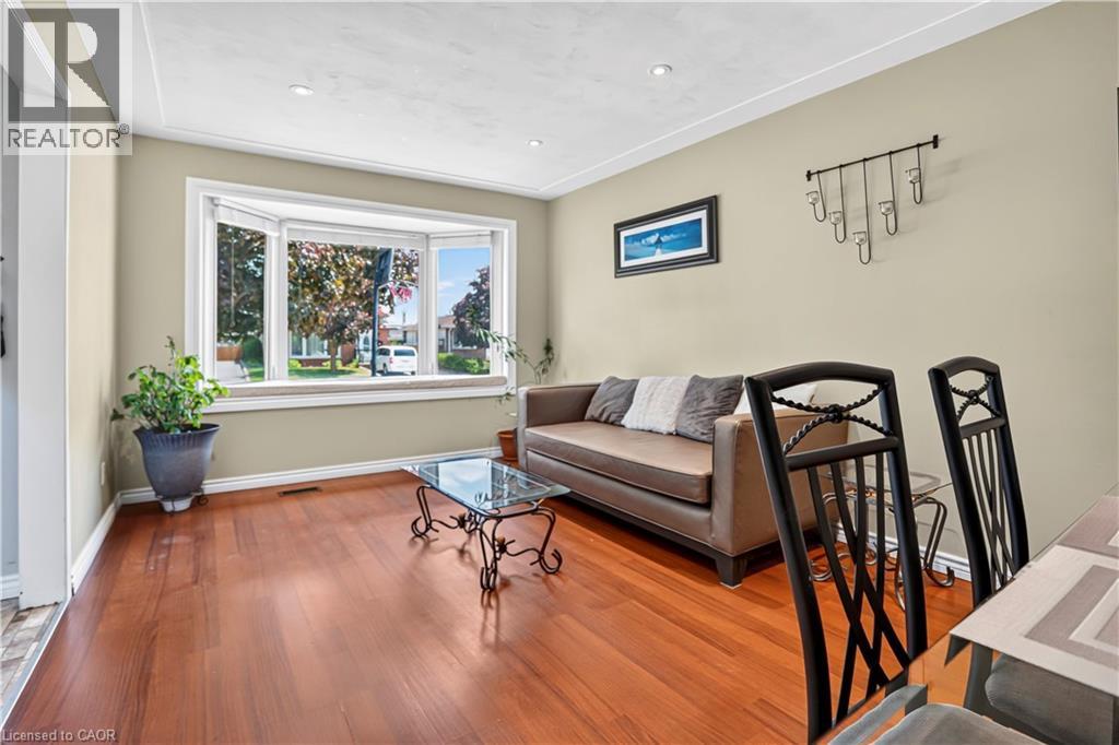 234 THUNDERBIRD Drive - 7