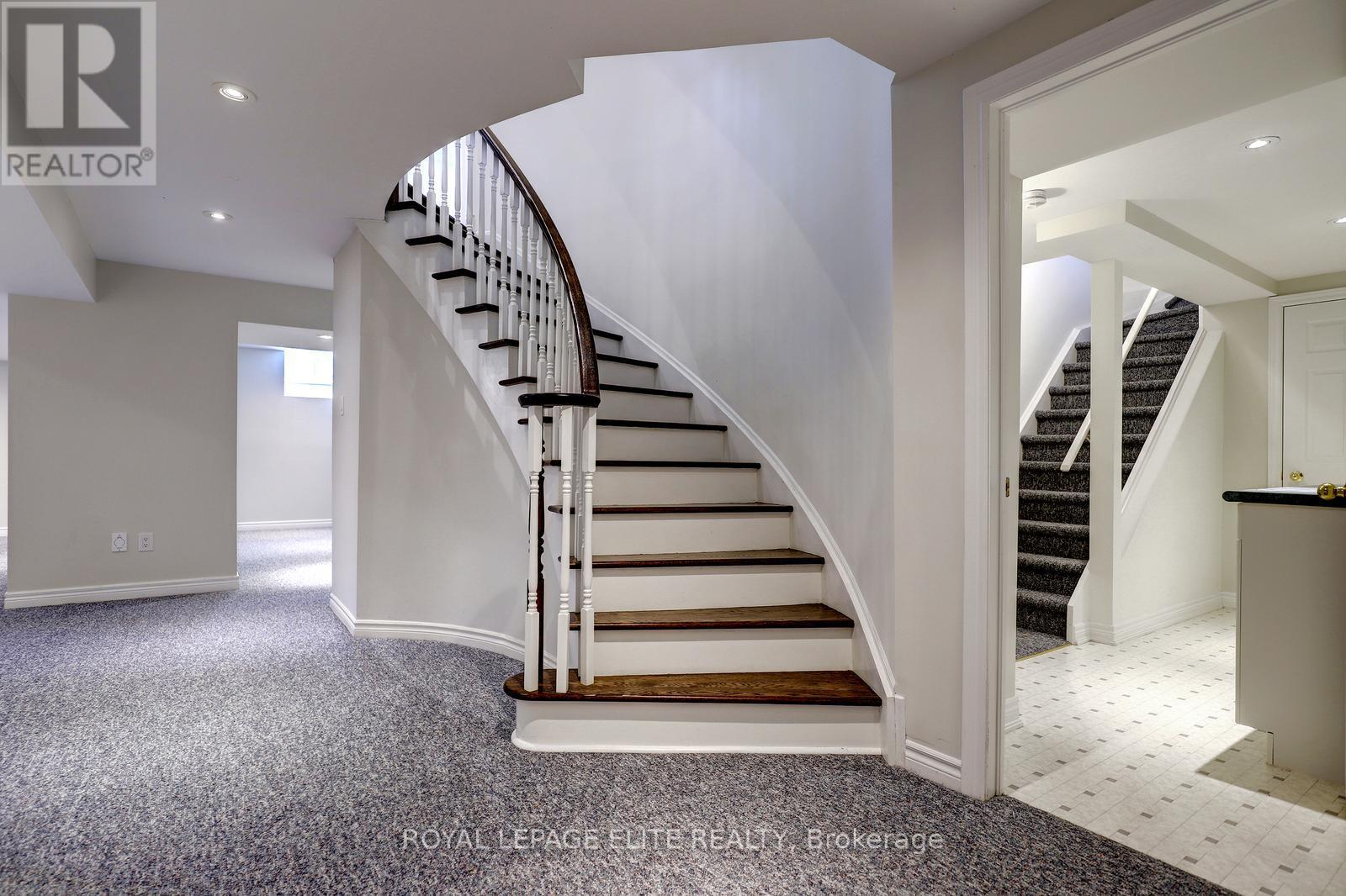 1019 SKYVALLEY CRESCENT - 46