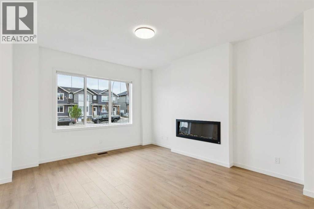 19 Emberside Park - 8
