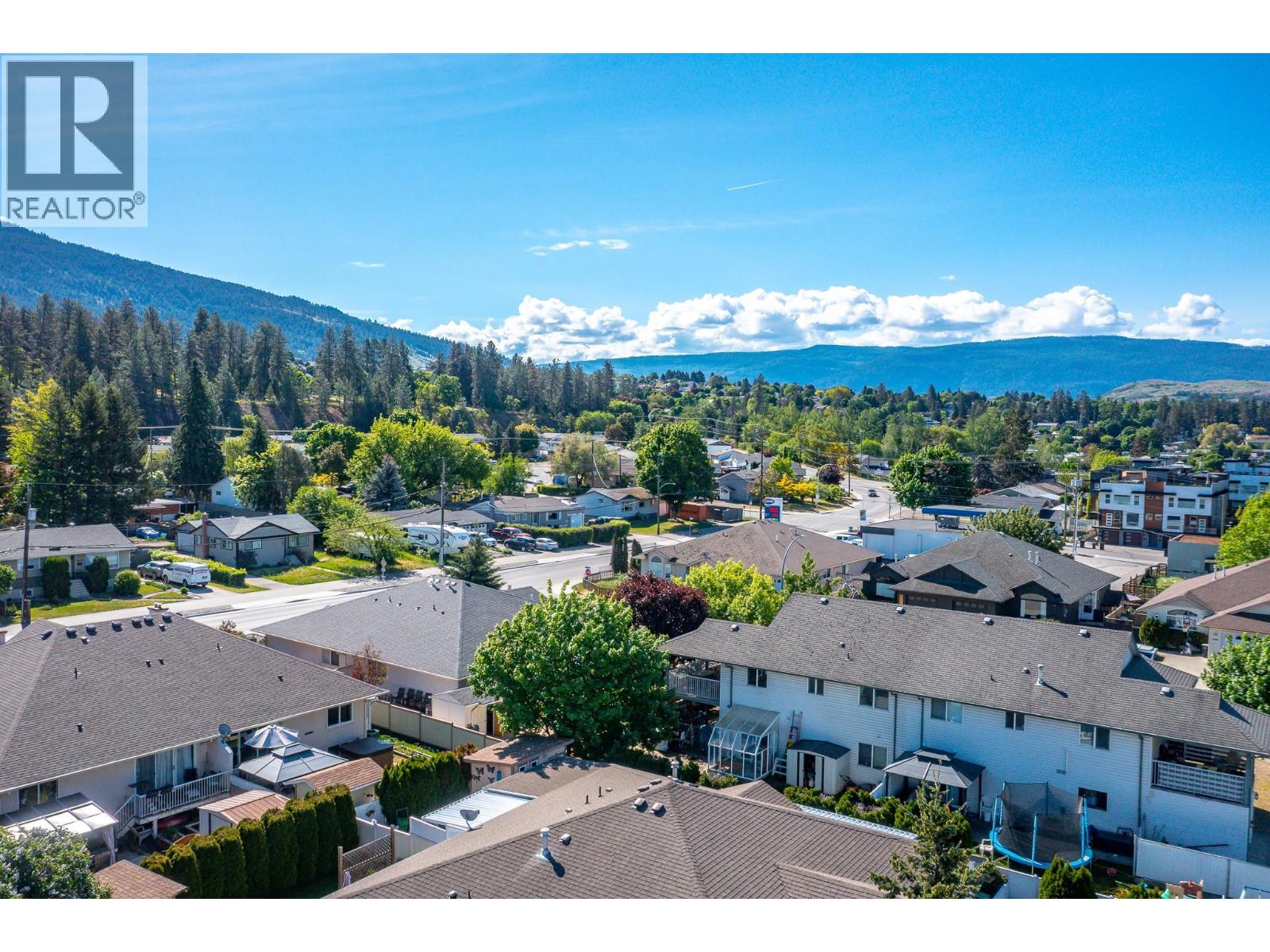 1805 47 Avenue - 31