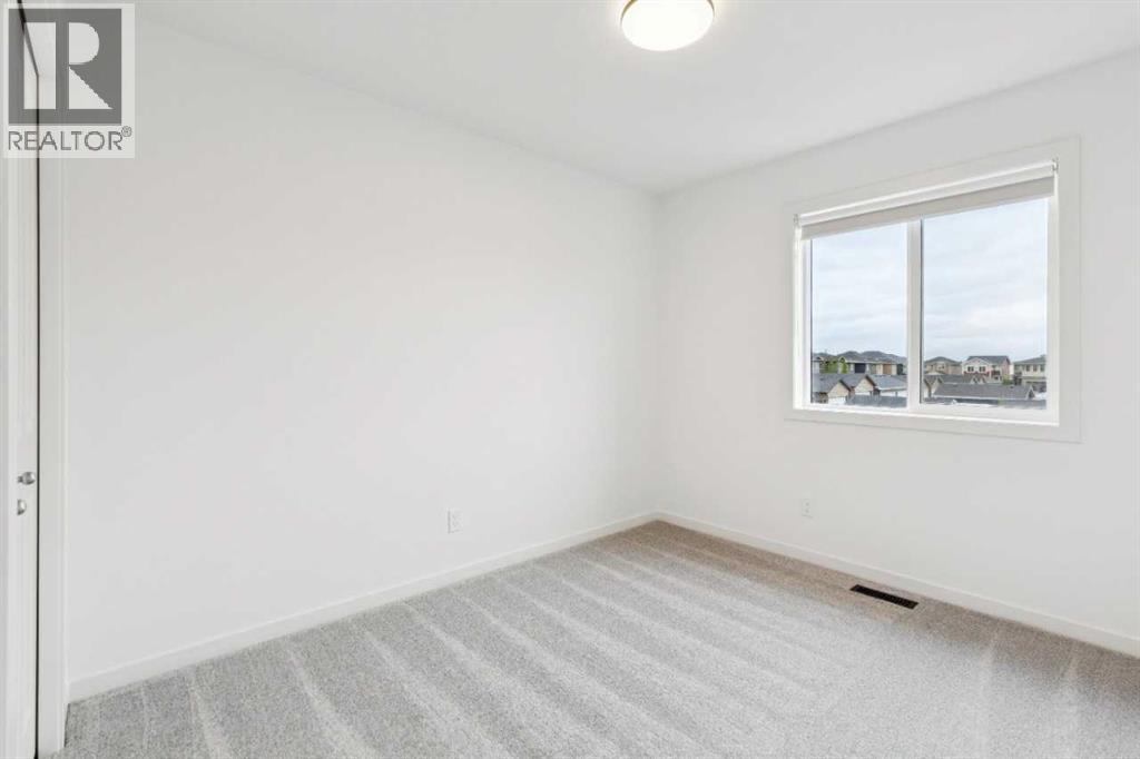 19 Emberside Park - 23