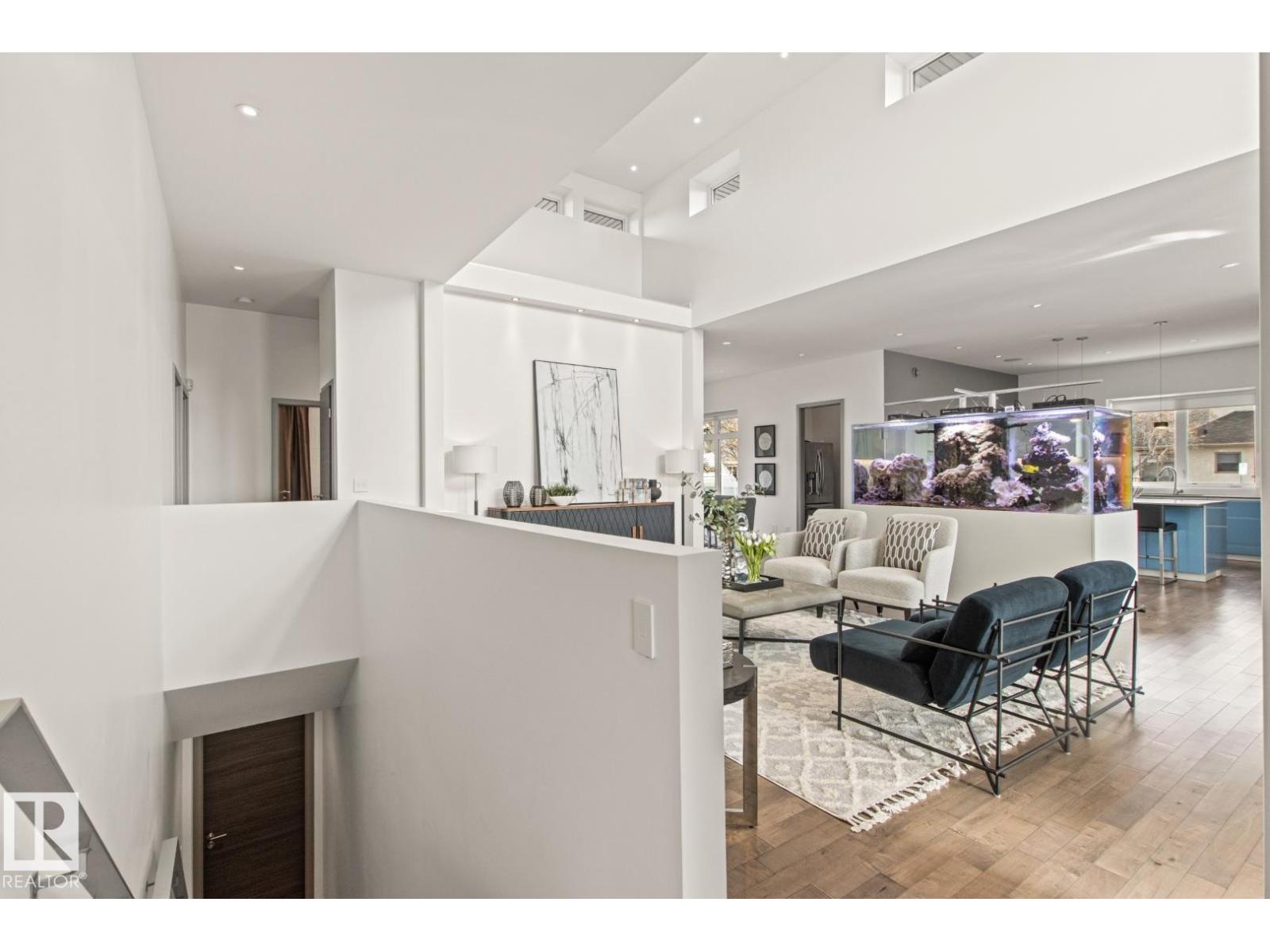 7548 110 AV NW - 10