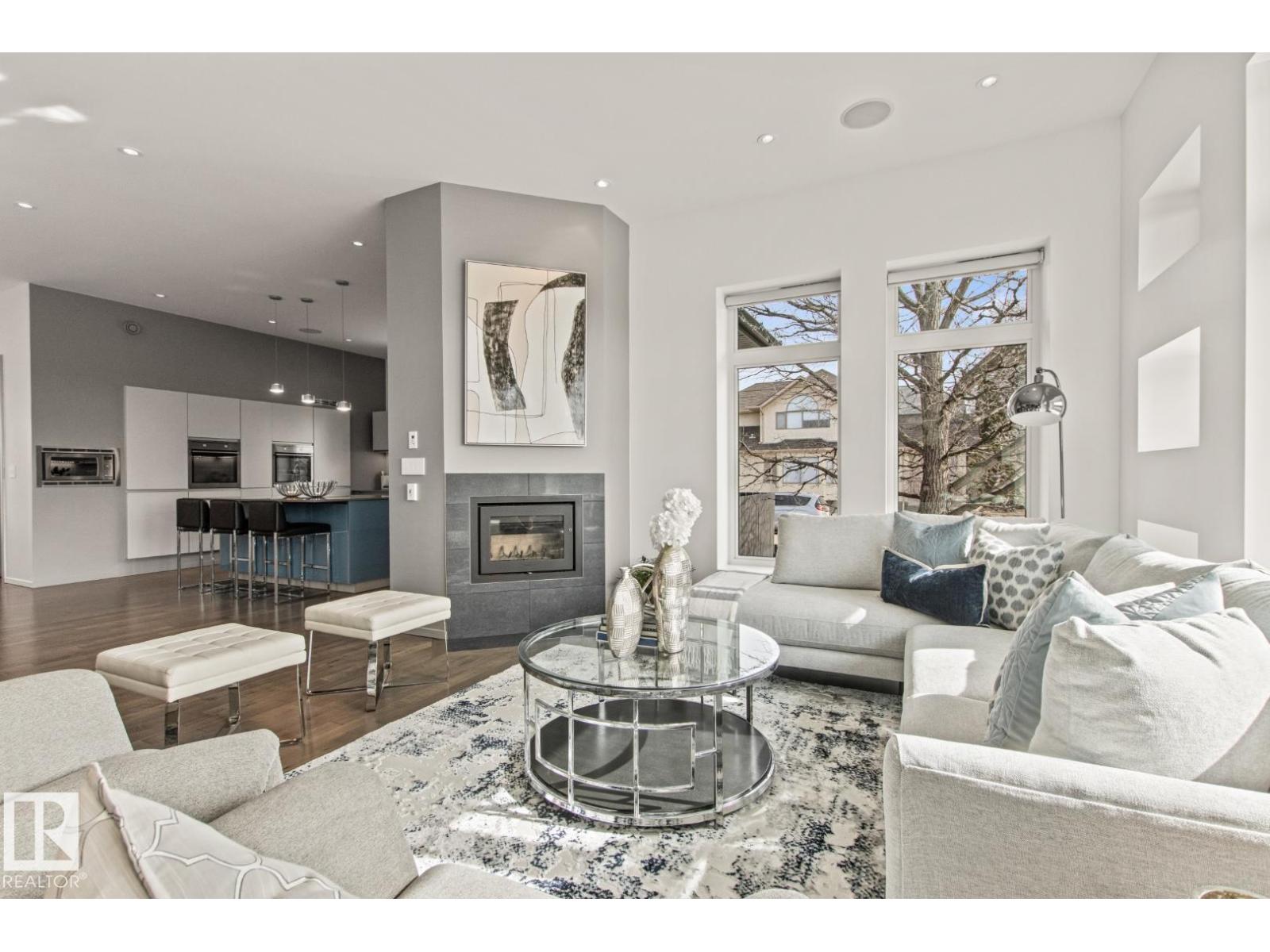 7548 110 AV NW - 17