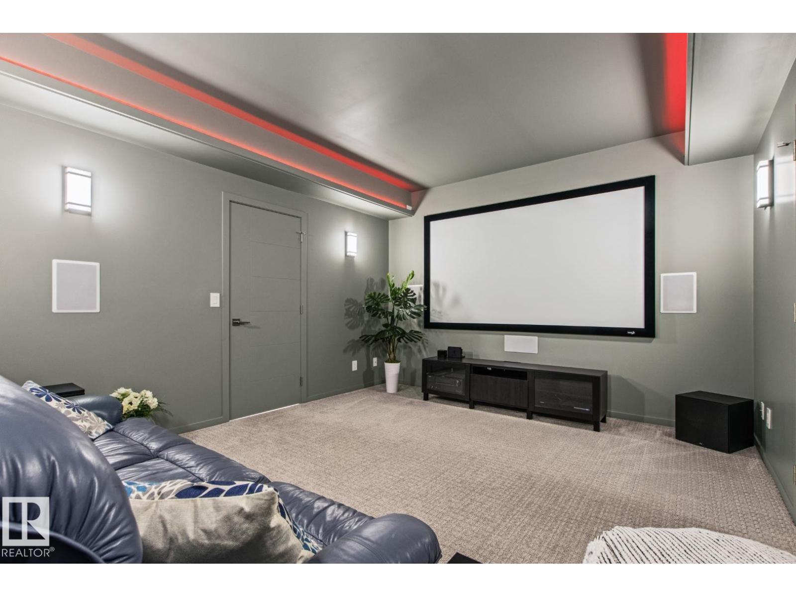 7548 110 AV NW - 50