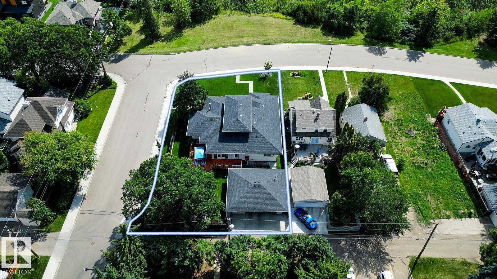 7548 110 AV NW - 66