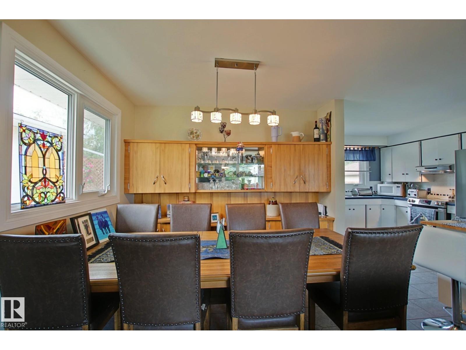 3536 104 ST NW - 15