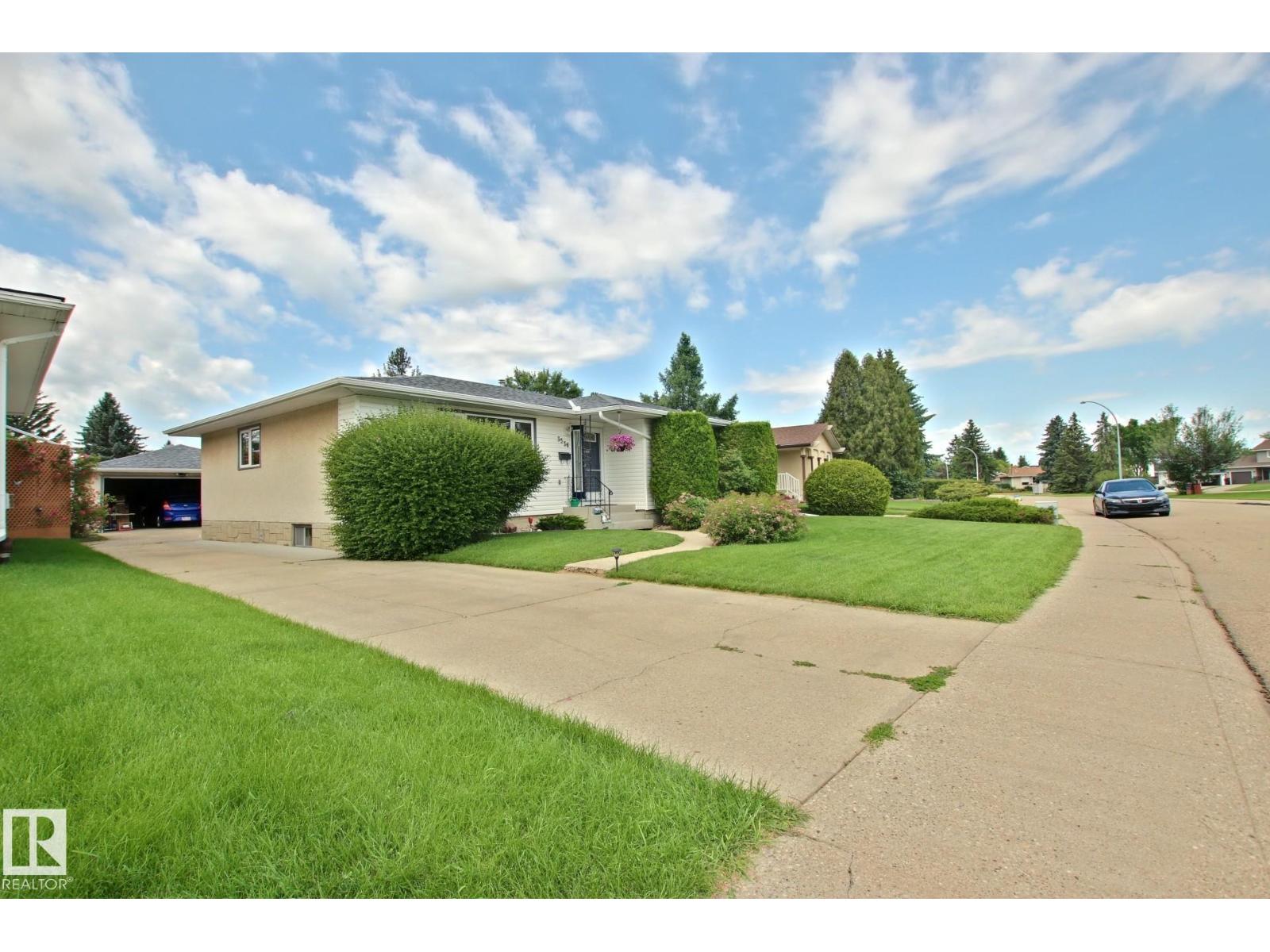 3536 104 ST NW - 3