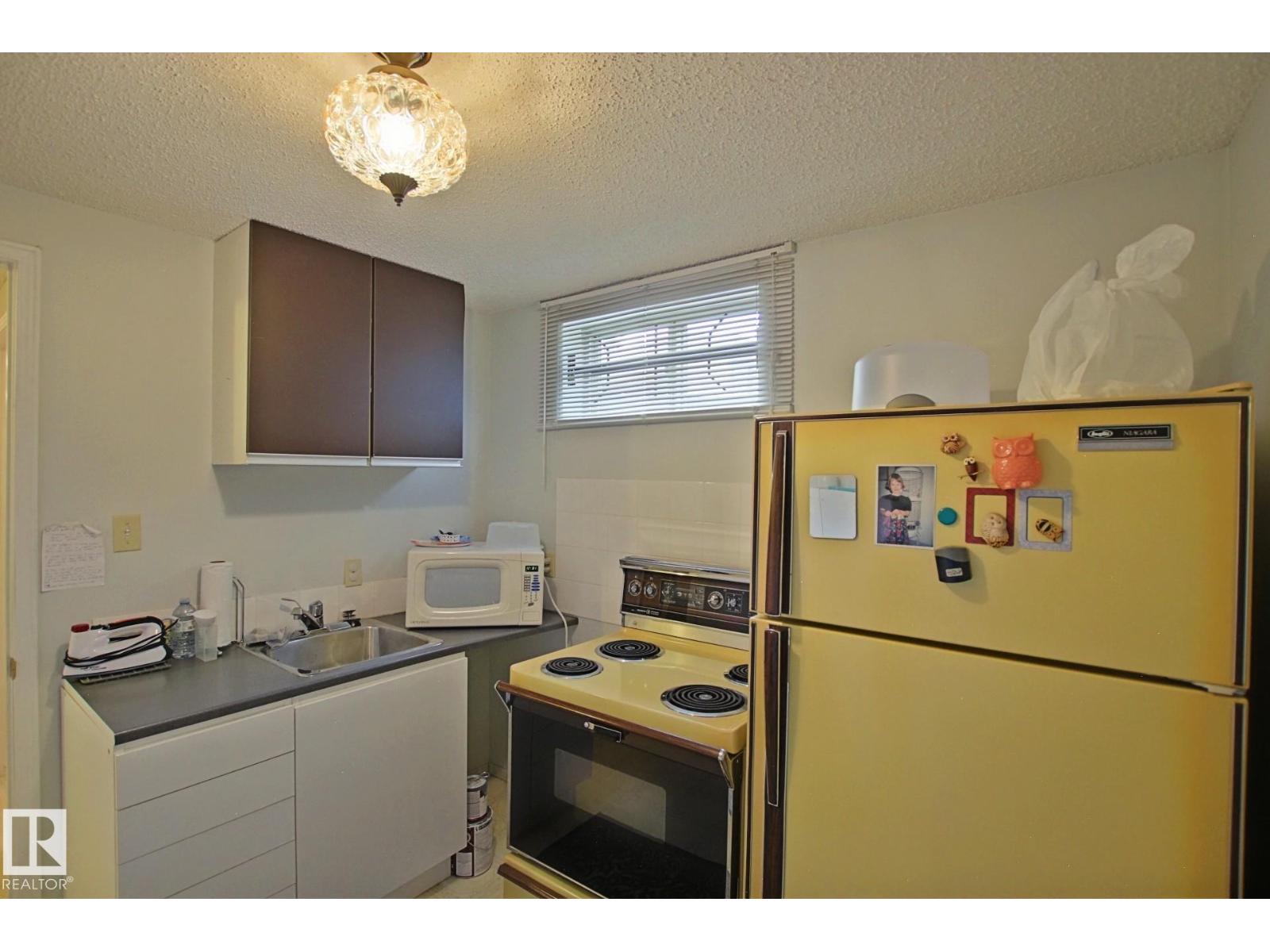 3536 104 ST NW - 41
