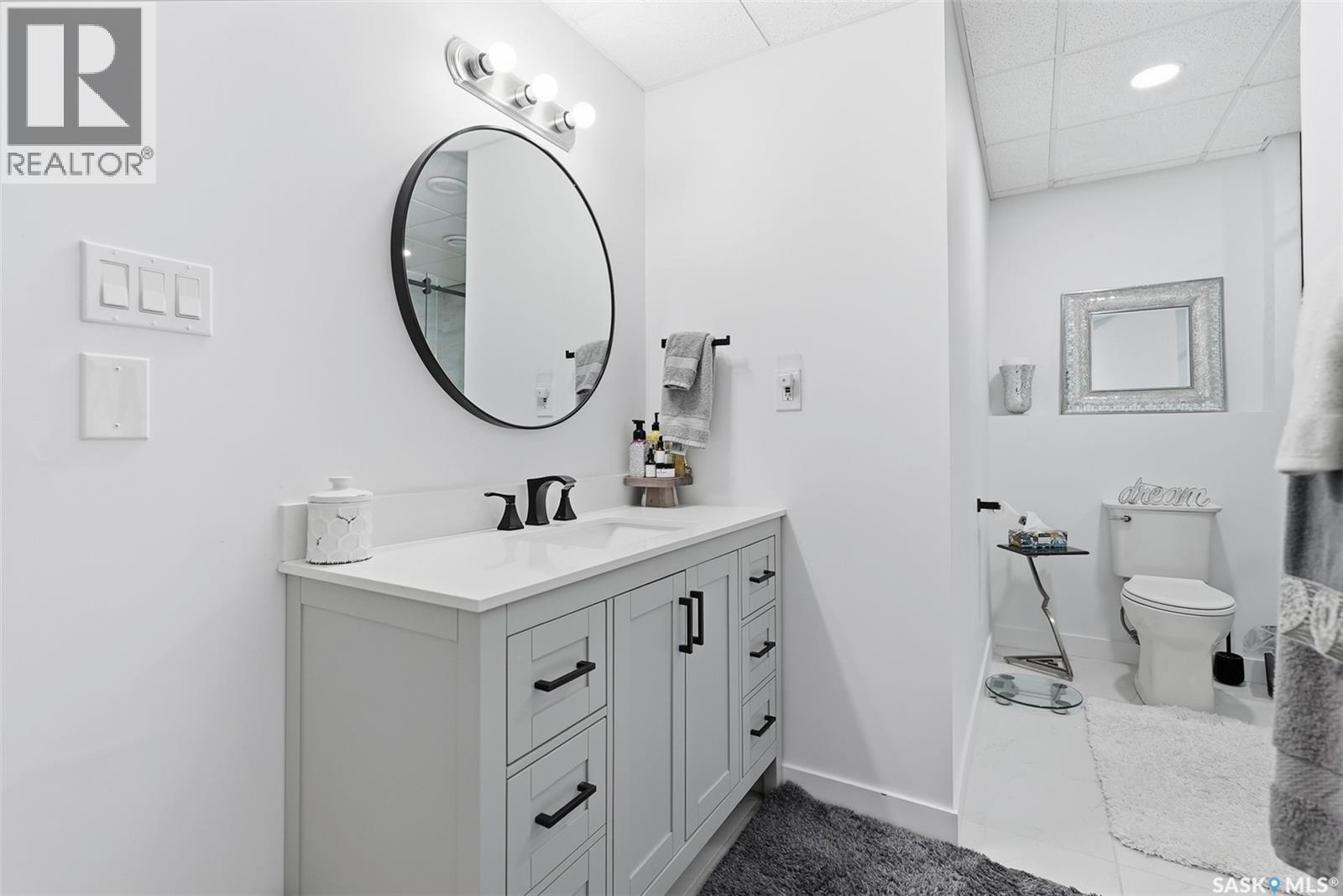727 1st AVENUE N - Image 16