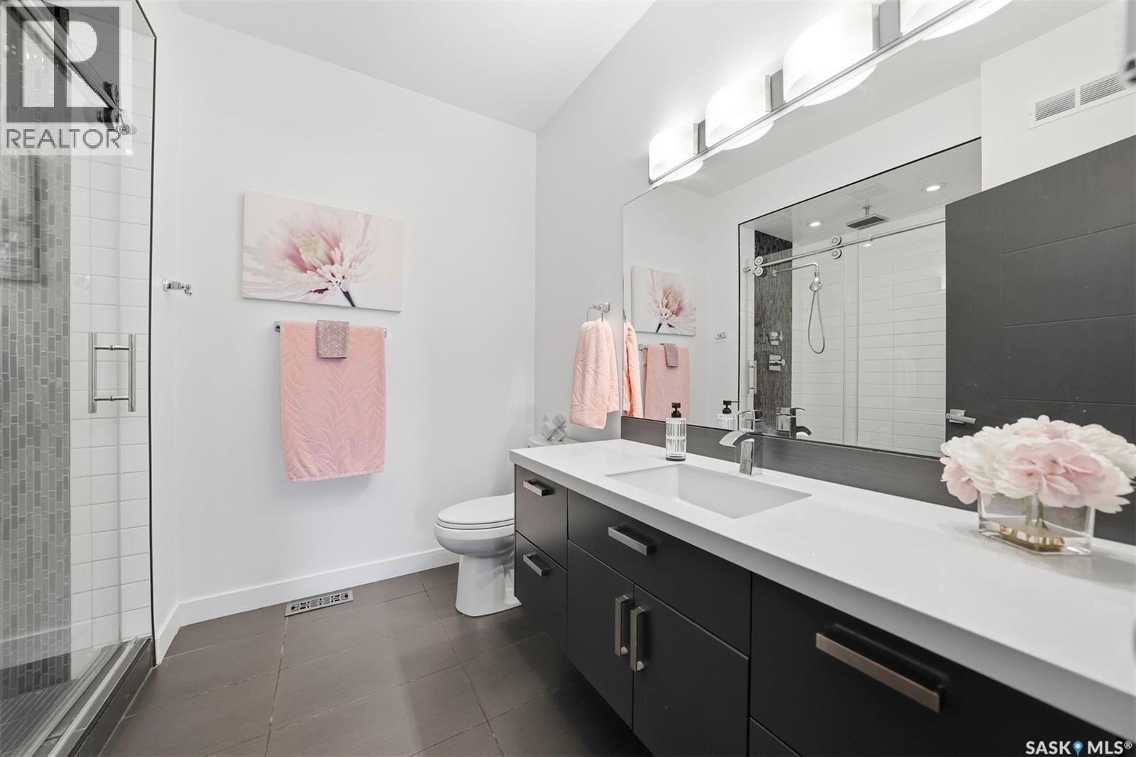 727 1st AVENUE N - Image 20