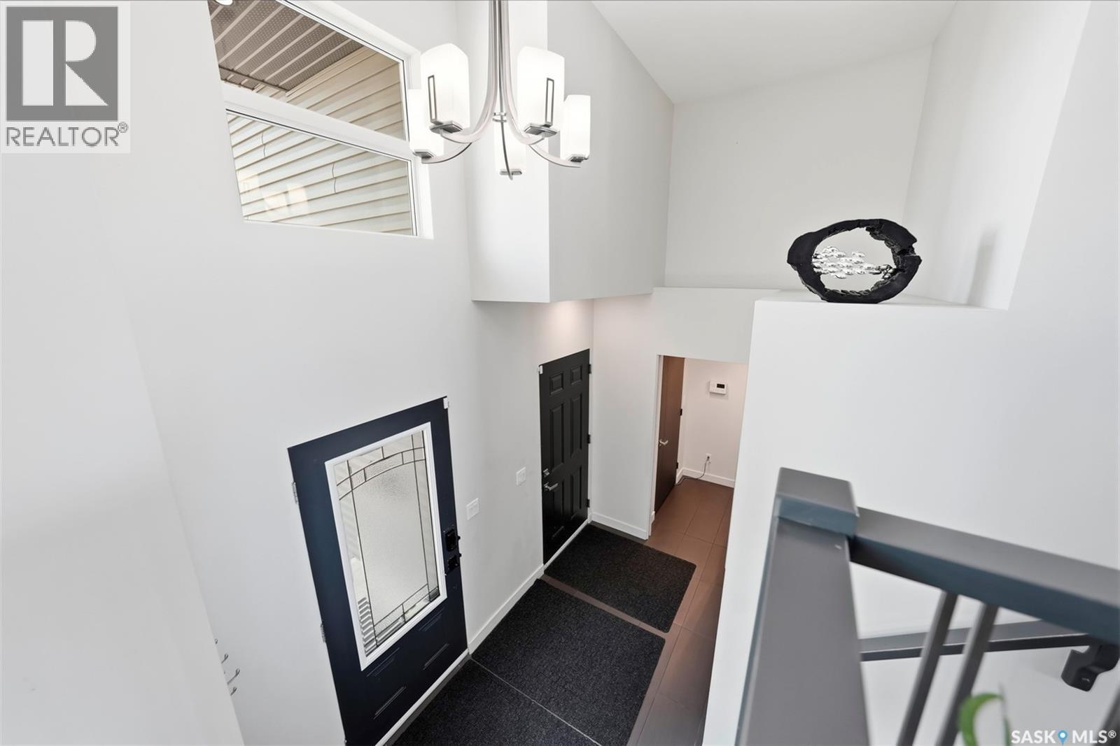 727 1st AVENUE N - Image 3