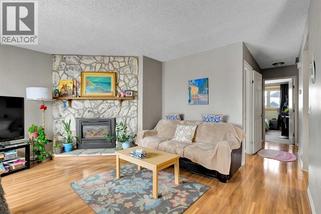 107 Silvergrove Road NW - 12