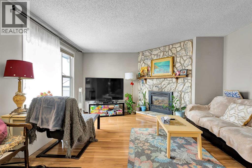 107 Silvergrove Road NW - 11
