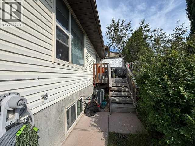 107 Silvergrove Road NW - 5