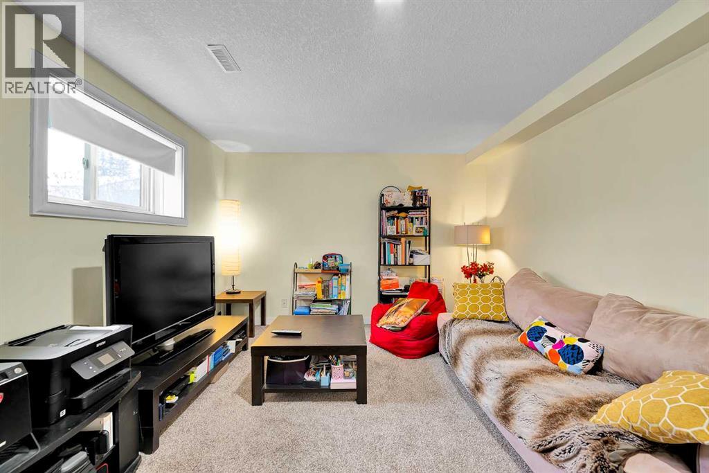 107 Silvergrove Road NW - 31