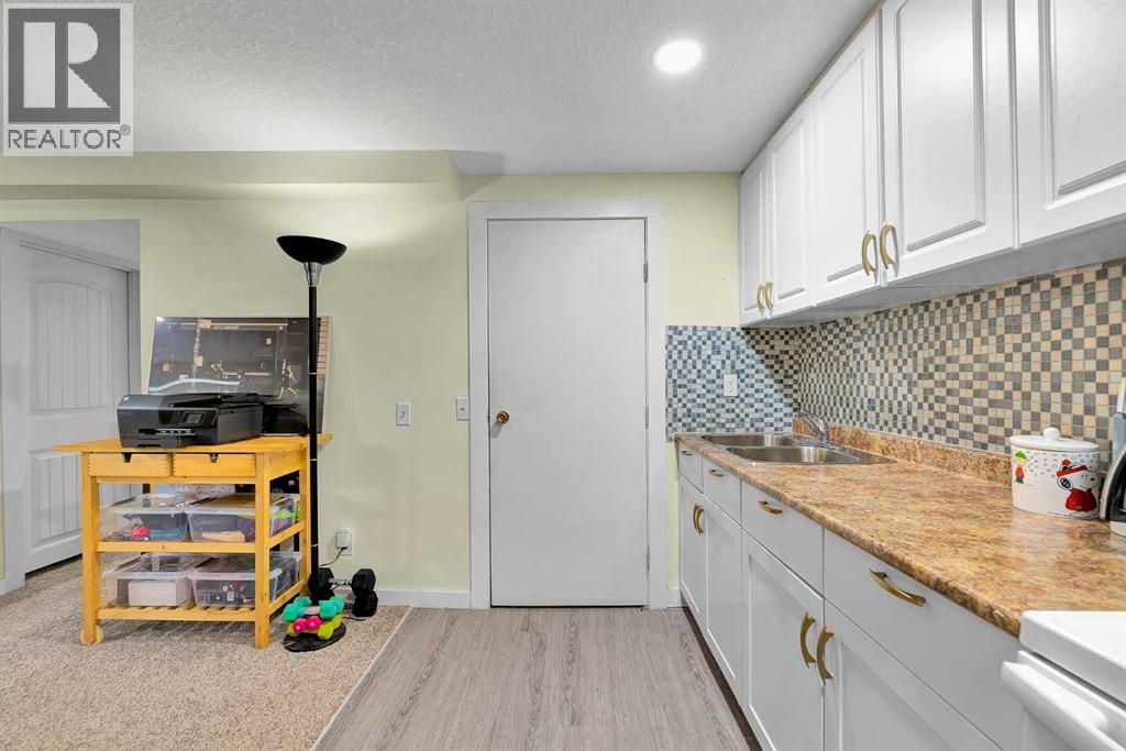 107 Silvergrove Road NW - 35