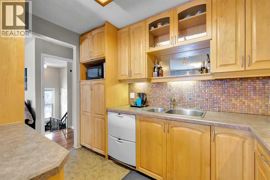 107 Silvergrove Road NW - 19