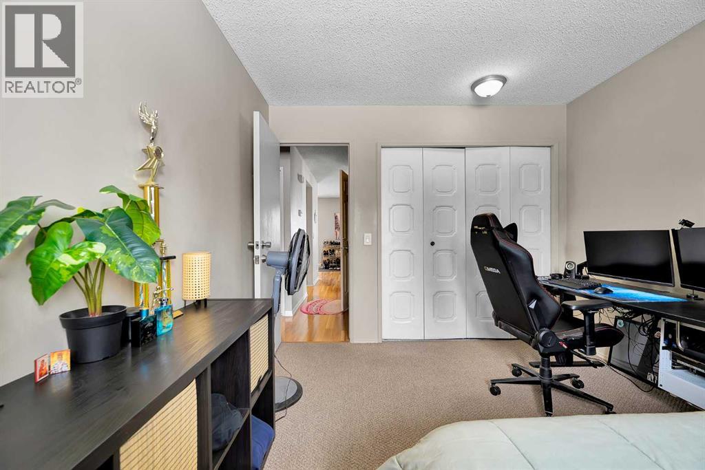 107 Silvergrove Road NW - 25