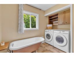498 Ch. Du Chêne-rouge, Val Des Monts, QC J8N6G1 Photo 18