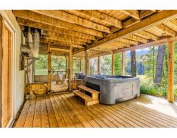 498 Ch. Du Chêne-rouge, Val Des Monts, QC J8N6G1 Photo 36