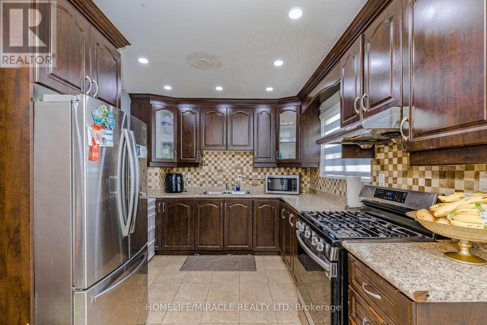 #29 1730 ALBION ROAD - Image 19