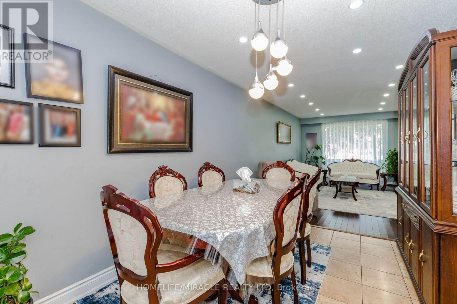 #29 1730 ALBION ROAD - Image 17