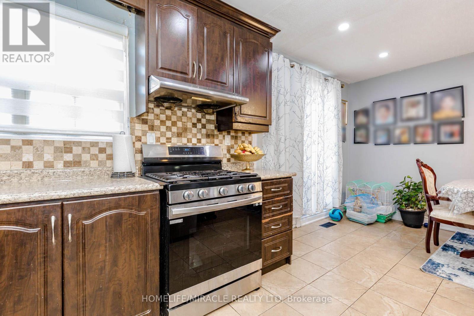 #29 1730 ALBION ROAD - Image 24