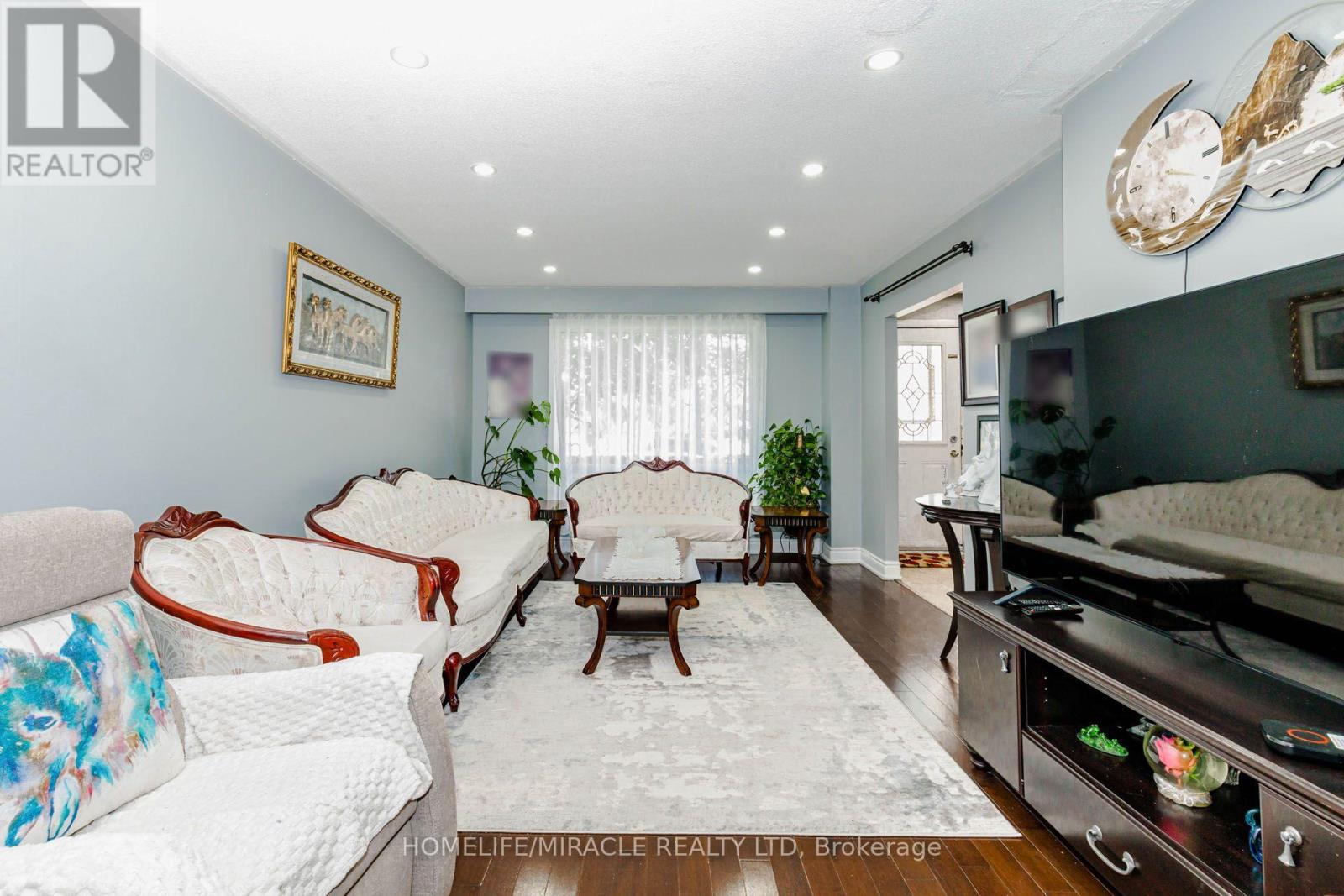 #29 1730 ALBION ROAD - Image 12