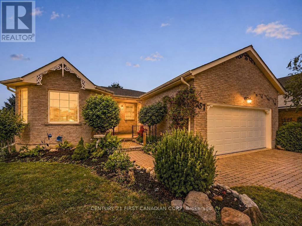 257 FENNEL STREET - 1