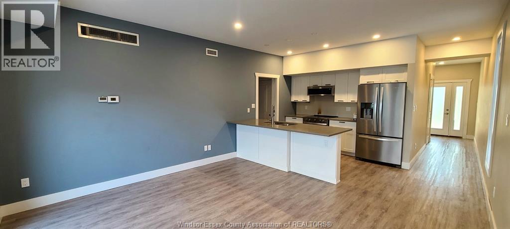 550 Sandison STREET Unit# 31, Windsor — photo 2