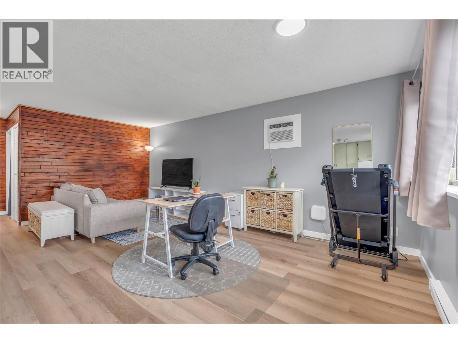 172 MCGOWAN Road - 10
