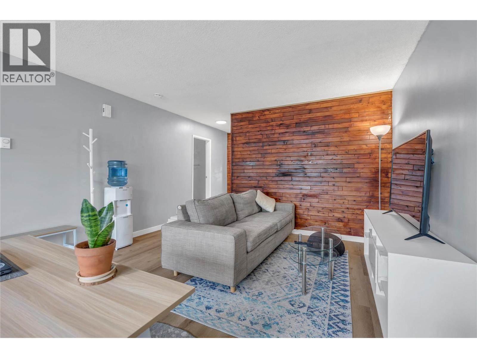 172 MCGOWAN Road - 13